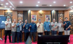 Setjen DPR Luncurkan 