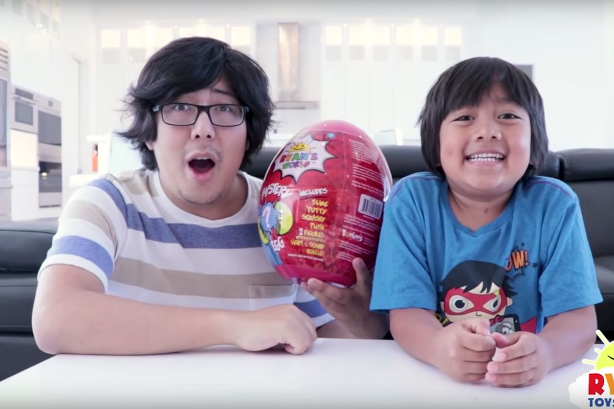 YouTube Channel Ryan ToysReview Under Fire for Allegedly Targeting Preschoolers with Paid Ads

https://www.youtube.com/watch?v=jKNCqZgEW98

Credit: Ryan Toysreview/Youtube