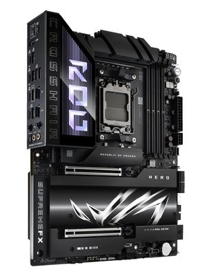 Motherboard Asus ROG X870E dengan mekanisme PCIe Q Release Slim