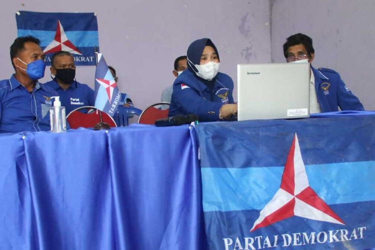 Suasana rapat Dewan Pengurus Cabang (DPC) Partai Demokrat Kabupaten Takalar, Sulawesi Selatan membahas Konferensi Luar Biasa (KLB). Selasa, (9/3/2021).