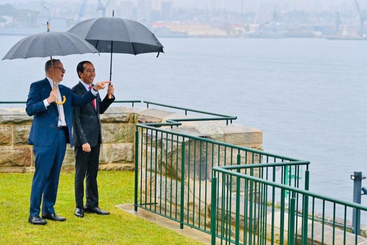 Momen pertemuan antara Presiden Joko Widodo dan Perdana Menteri Australia Anthony Albanese di Kota Sydney, Australia, Selasa (4/7/2023).