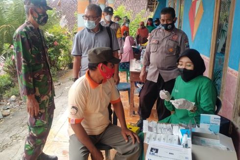 Cerita Iptu Pranan Dampingi Tim Vaksinasi Temui Lansia hingga Kunjungi Daerah Terpencil di Jombang