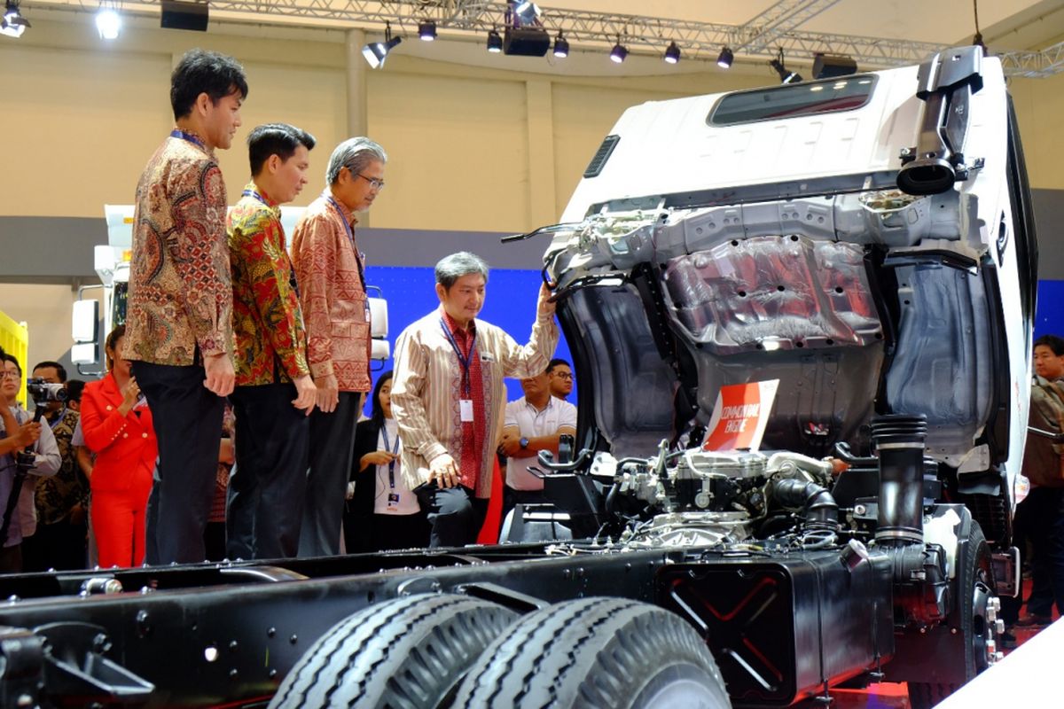 Isuzu Elf NMR 81, truk ringan pertama di Indonesia yang menggunakan mesin commonrail.