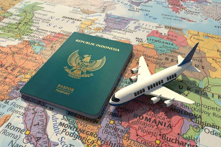 Seorang anak perempuan WNI tertahan di imigrasi Singapura karena nomor paspor berbeda. Bagaimana ceritanya dan apa tanggapan pihak imigrasi?