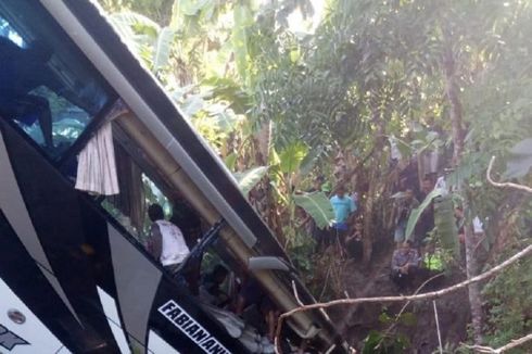 Bus Rombongan Guru TK Asal Tulungagung Terjun ke Sungai, Hindari Truk Mogok dan 5 Tewas