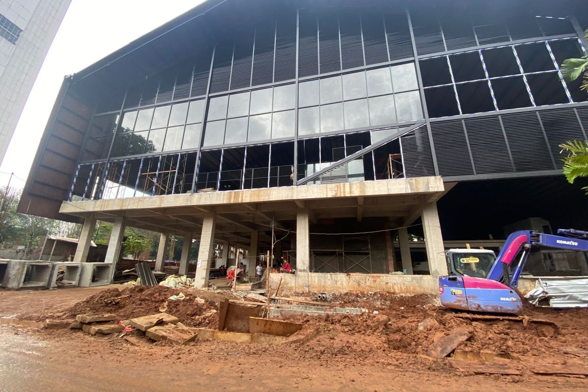 Polemik Lapangan Padel Kemang: Operasional Hingga Dini Hari Picu Keluhan Warga