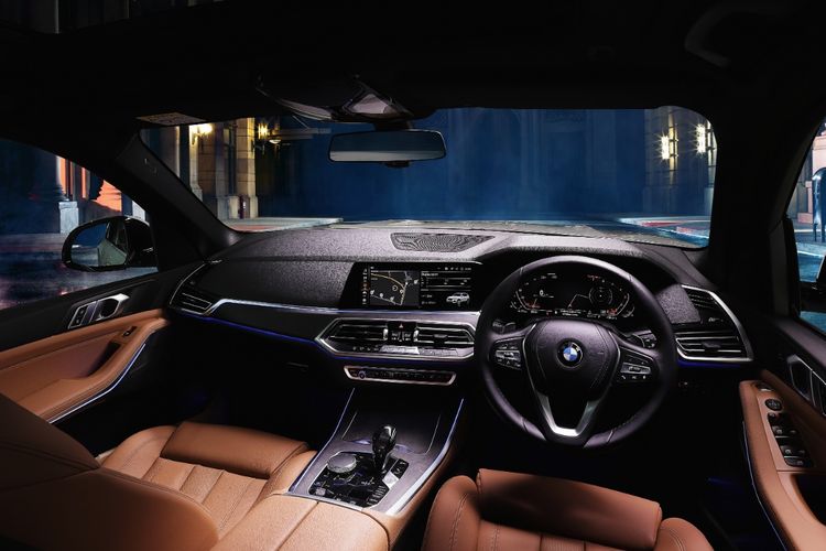 BMW X5, SUV terbaru dari BMW untuk Indonesia