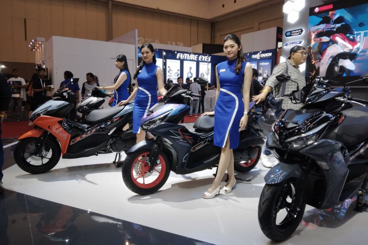 Yamaha resmi meluncurkan Yamaha Aerox 155 dengan varian warna dan grafis baru di Indonesia Motorcycle Show (IMOS+) 2023, di ICE BSD City, Tangerang.
