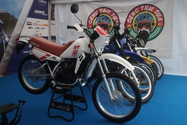 Ada yang menarik di Shell bLU cRU Yamaha Enduro Challenge 2024, Seri 1. Selain balapan ada kompetisi modifikasi motor trail off road Yamaha DT-Series.