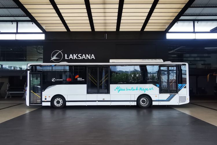 Bodi E-Citytline buatan karoseri Laksana