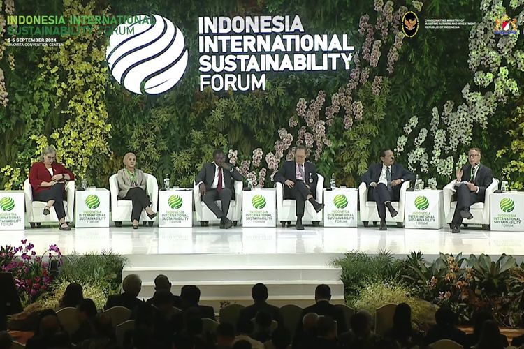 Tangkapan layar dari video yang menayangkan sesi diskusi panel dalam Indonesia Sustainability Forum (ISF) 2024 di Jakarta Convention Center (JCC), Jakarta, Kamis (5/9/2024).