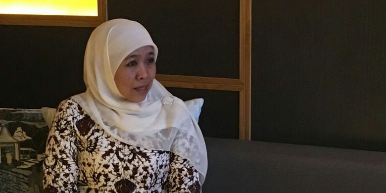 Menteri Sosial RI Khofifah Indar Parawansa ketika ditemui di hotel Harris Vertu & Yellow Hotels Harmoni, Jakarta, Selasa (21/11/2017). 