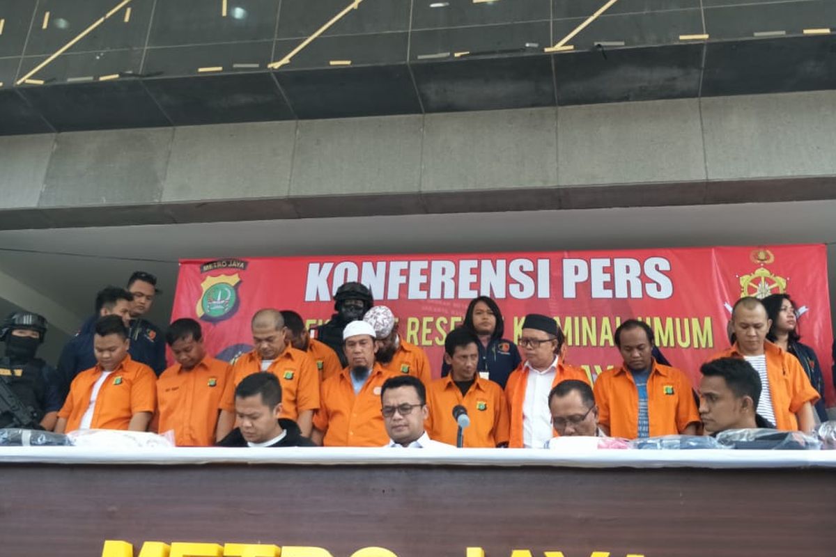 Konferensi pers pengungkapan kasus penganiayaan terhadap Ninoy Karundeng di Polda Metro Jaya, Jakarta Selatan, Selasa (22/10/2019).