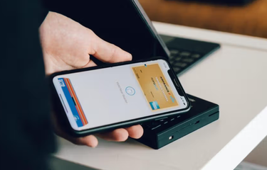Cara mengaktifkan NFC untuk menggunakan QRIS Tap.