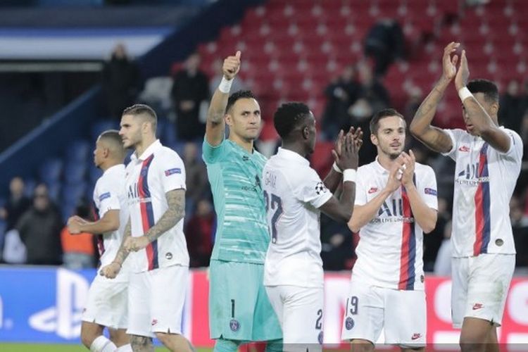 Para pemain Paris Saint-Germain merayakan kemenangan di matchday 4 Liga Champions. Laga PSG vs Club Brugge berakhir dengan skor 1-0.