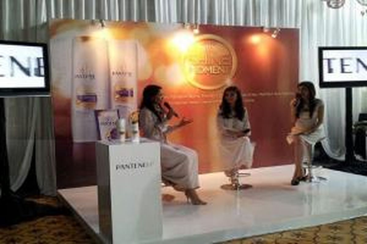 Pantene ingin mengajak seluruh perempuan Indonesia untuk “Pancarkan Kilau Rambut dan Hatimu” dalam kontes “Pantene Shine Moment”. 