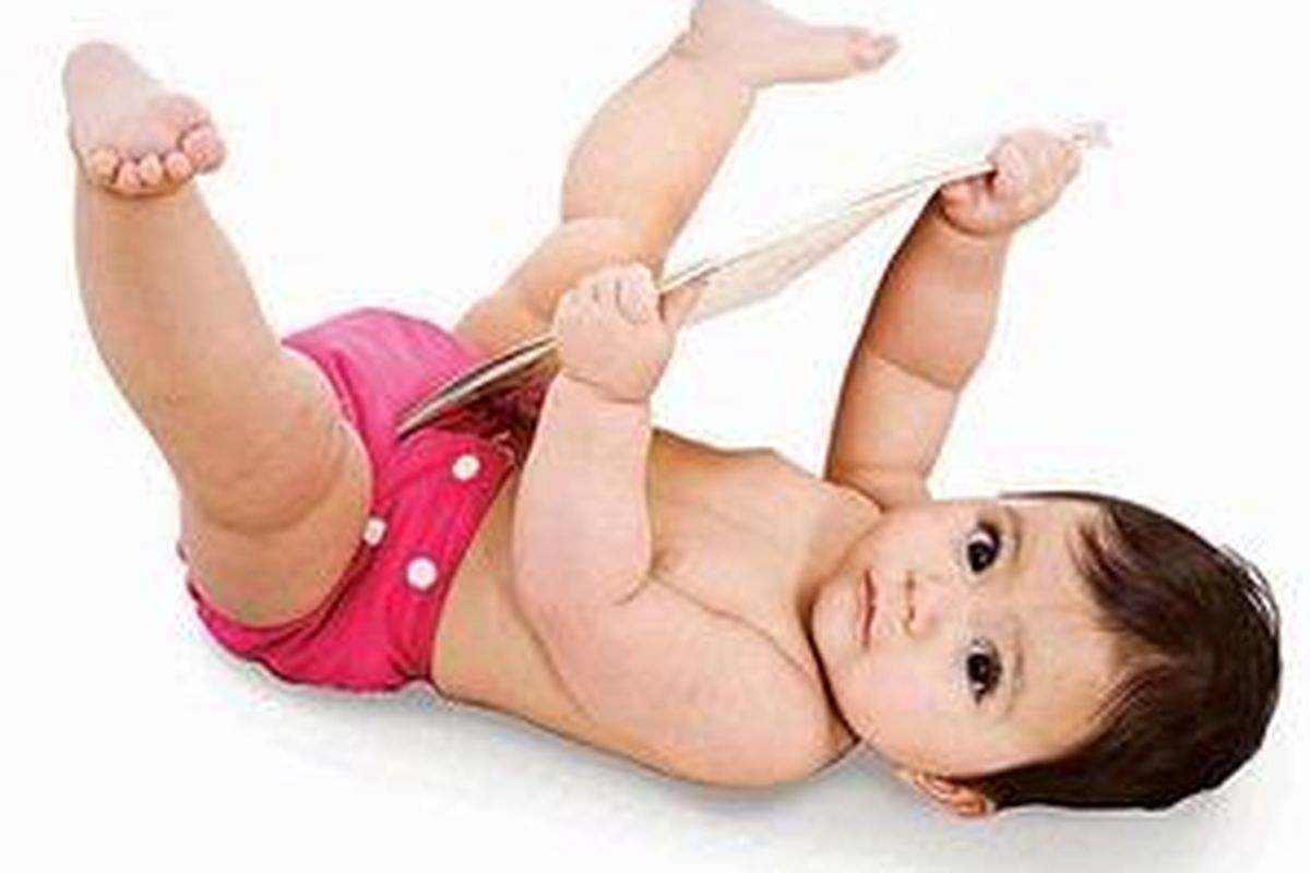 Popok kain membuat bayi merasa lebih nyaman, lebih menyerap, dan membuat sirkulasi udara lebih mudah.