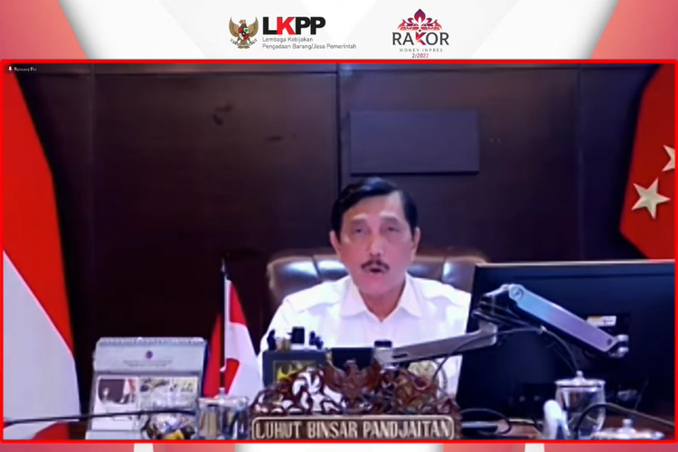 Menteri Koordinator Bidang Kemaritiman dan Investasi (Menko Marves), Luhut Binsar Pandjaitan memberikan sambutan dalam agenda Rakornas LKPP secara virtual, Selasa (29/11/2022).