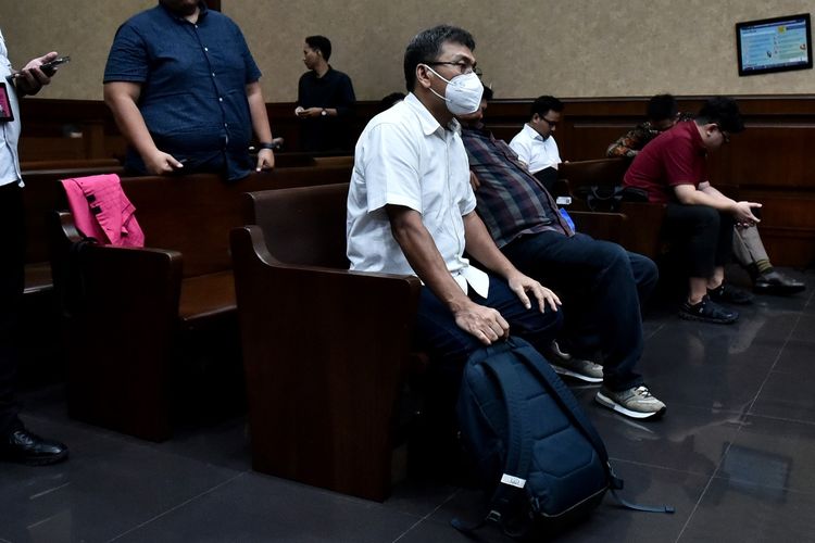 Eks Direktur Pengembangan PT Perusahaan Perdagangan Indonesia (PPI) Charles Sitorus sebelum menjalani sidang tutnutan dugaan korupsi importasi gula di Pengadilan Tipikor Jakarta Pusat, Jumat (4/7/2024).