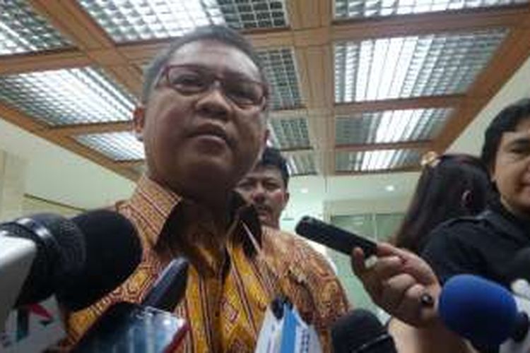 Menteri Komunikasi dan Informatika Rudiantara di Kompleks Parlemen, Senayan, Jakarta, Senin (3/10/2016)