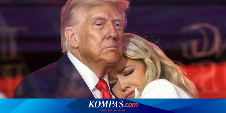 Charlie Kirk’s Wife Hugs Trump at Tribute Ceremony