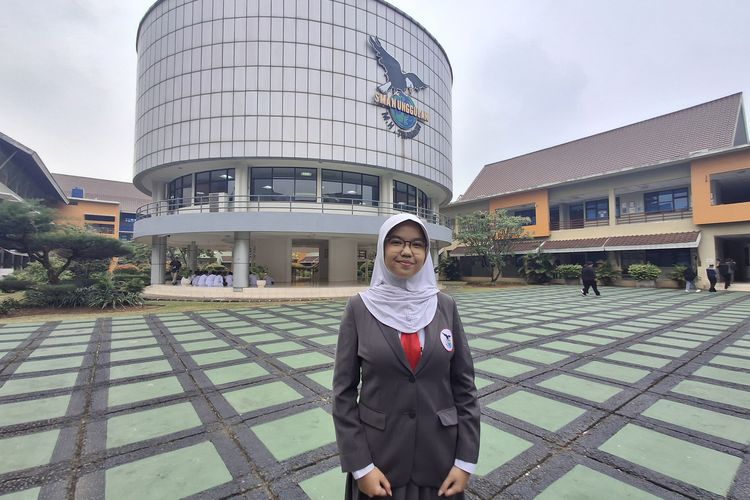 Anak Driver Ojol Bisa Kuliah di Luar Negeri, Ini Cerita Amel Siswa SMAN MH Thamrin