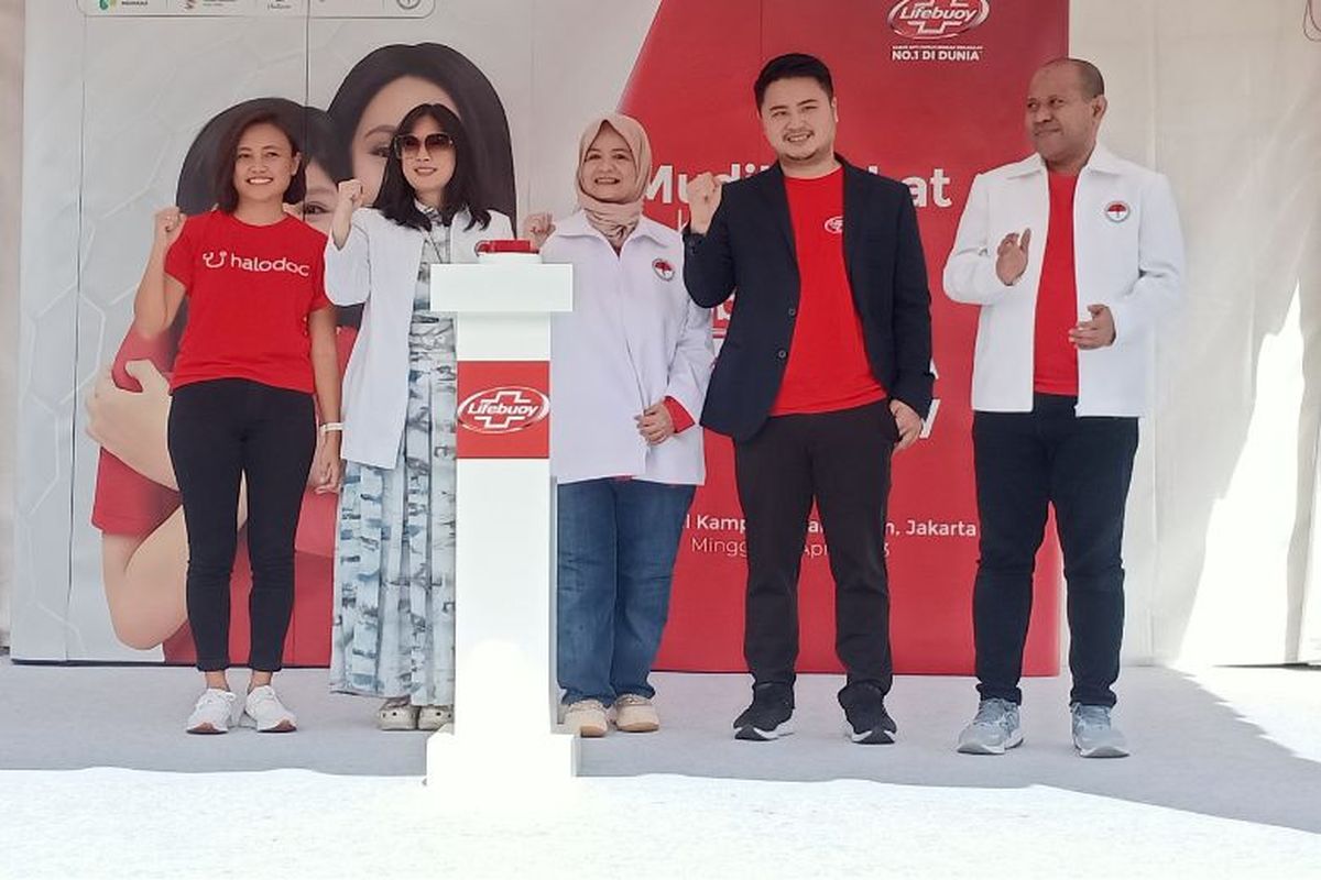 Peresmian program Mudik Sehat bersama Mobil Siaga Lifebuoy.