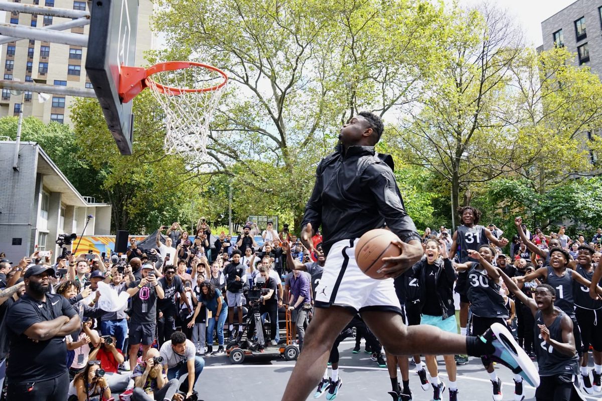 Zion Williamson saat peluncuran Air Jordan 34