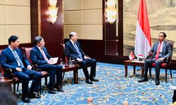 Jokowi Lobi Pengusaha China untuk Ikut Bangun Ekosistem EV di Indonesia