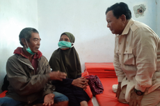 Menhan Prabowo Kunjungi Pengungsi Semeru, Ini Permintaan Para Penyintas 