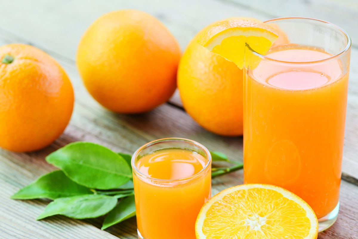 ilustrasi jus jeruk, salah satu minuman yang aman dikonsumsi penderita diabetes. 