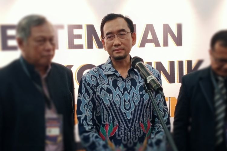 Rektor UB, Prof Widodo usai memberikan sambutan dalam Forum Komunikasi Komite Audit (FKKA) PTNBH di Universitas Brawijaya (UB), pada Jumat (8/3/2024). 