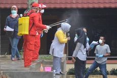 Cegah Corona, Puluhan Siswa di Jambi Disemprot Disinfektan Usai Pulang Study Tour