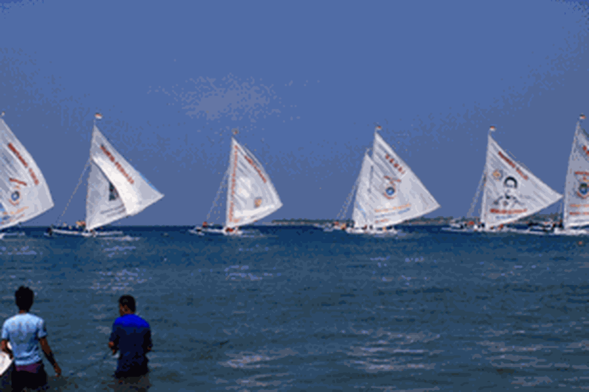 Sandeq Race di Majene, Sulawesi Barat, Senin (3/9/2012).