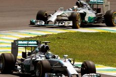 Rosberg Menangi Persaingan dengan Hamilton di Brasil