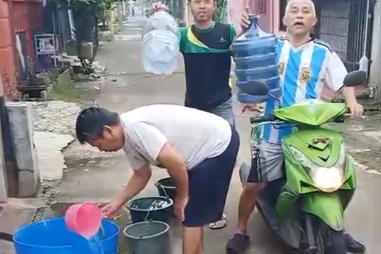 Krisis Air di Tambun, Bantuan Tangki Hanya Cukup untuk Mandi