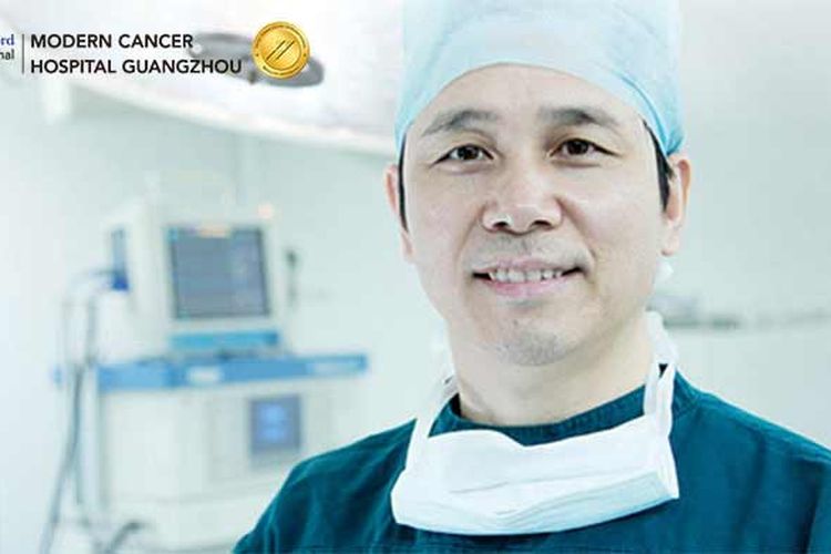 Kepala Onkologi St. Stamford Modern Cancer Hospital Guangzhou, Prof. Peng Xiao Chi.