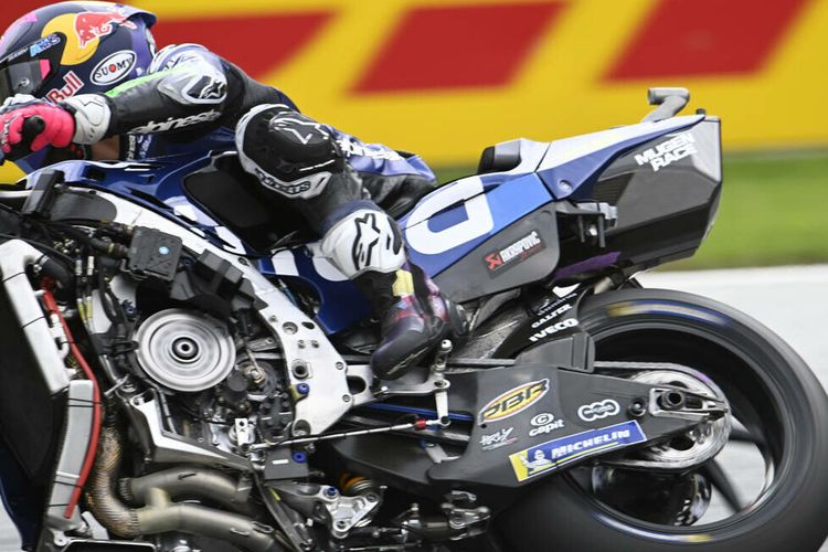 Fairing motor Enea Bastianini terlepas saat GP Austria