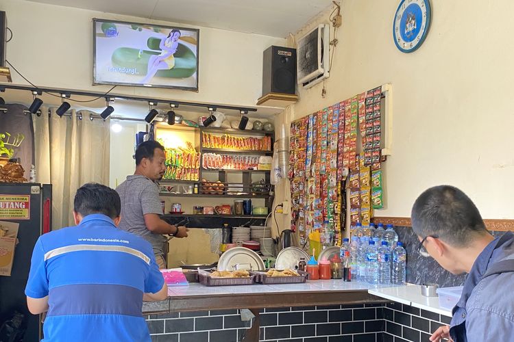 Kafe Modern Menjamur, Warkop Tak Tergeser: Ekonom Sebut Terjadi Dualisme Pasar