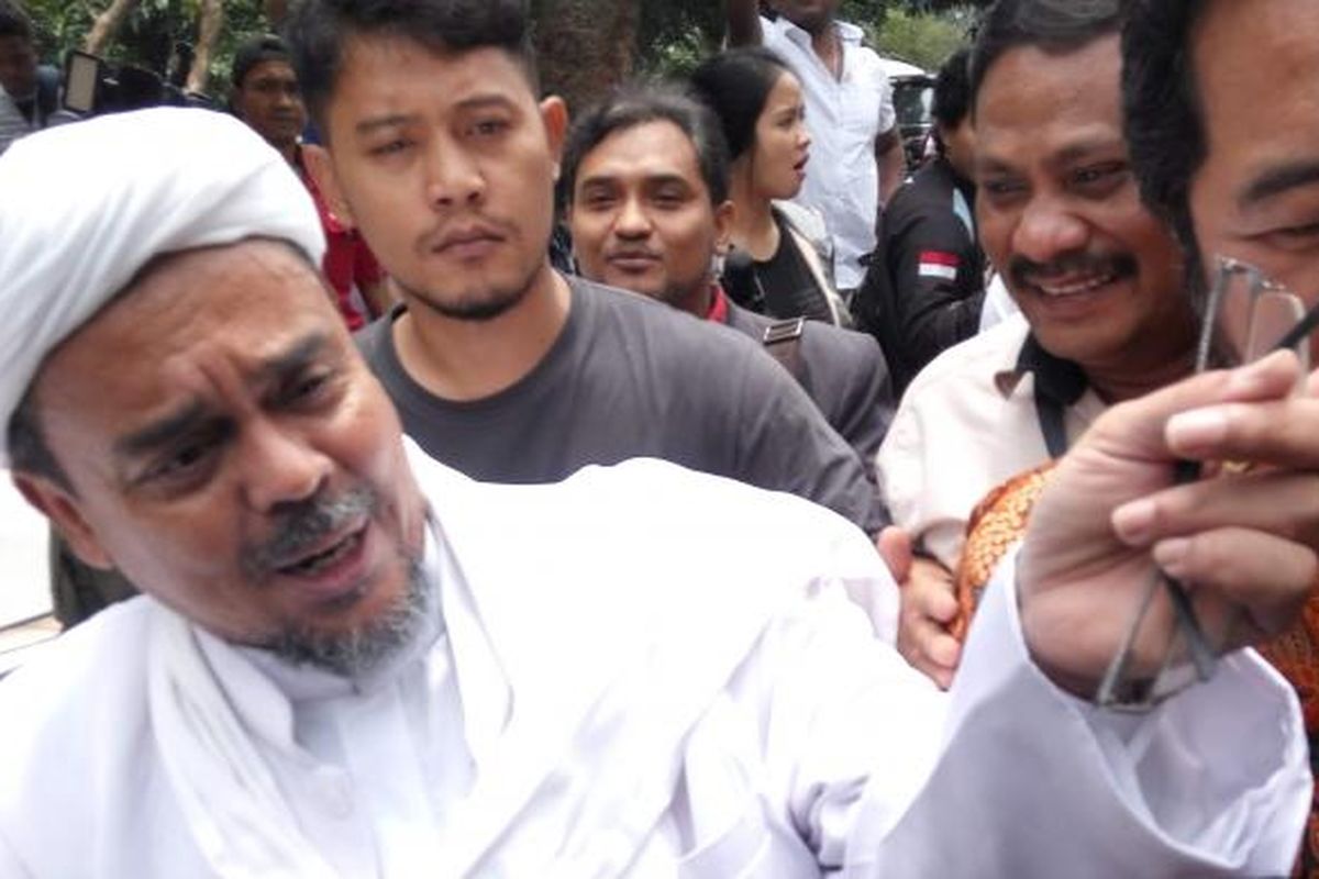 Pimpinan FPI Rizieq Shihab di Kementerian Pertanian, Jakarta Selatan, Selasa (28/2/2017).