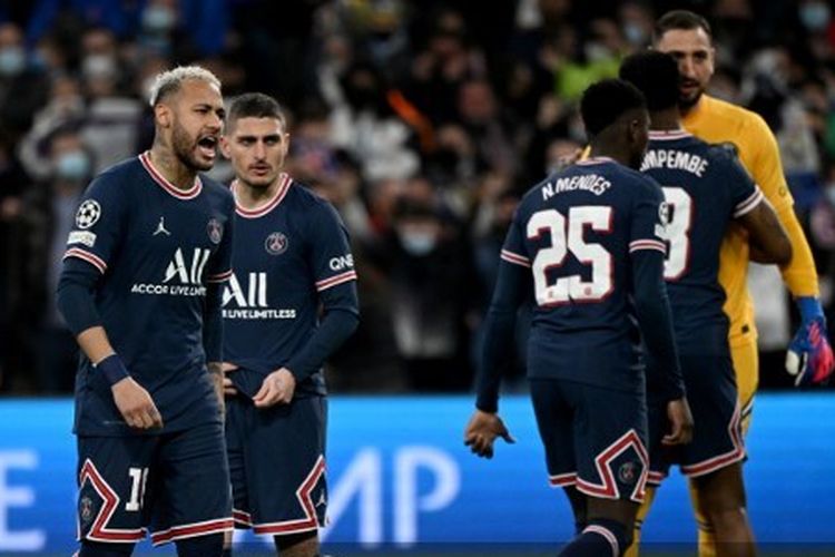 Ekspresi Neymar di tengah laga Real Madrid vs PSG pada laga leg kedua babak 16 besar Liga Champions. Terdekat, Neymar bersama PSG dijadwalkan menghadapi Juventus pada matchday pertama Liga Champions, Rabu (7/9/2022) dini hari WIB.