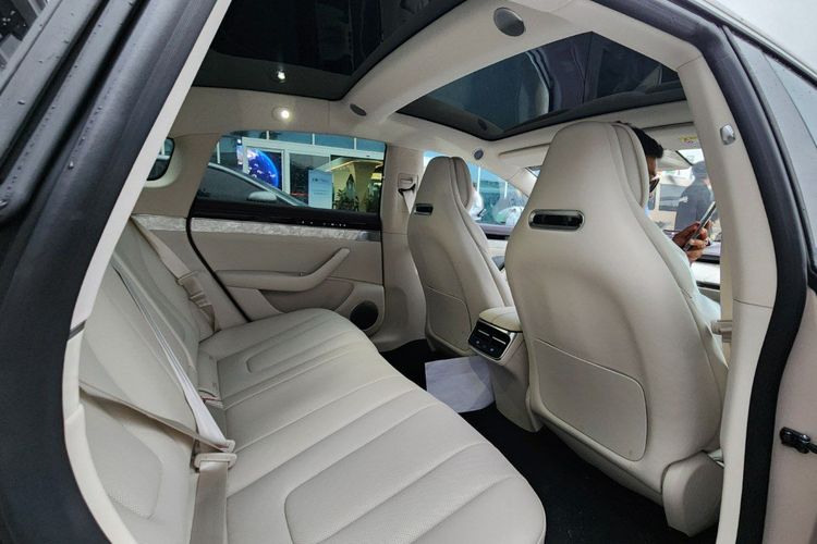 Sedan listrik Luxeed S7.