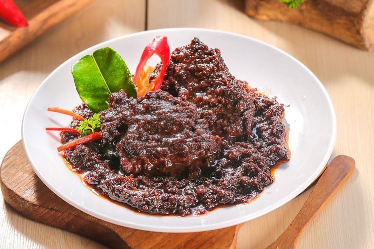 Rahasia Rendang Empuk dan Gurih Saat Idul Adha, Pemilik Usaha Rendang di Surabaya Bagikan Tipsnya