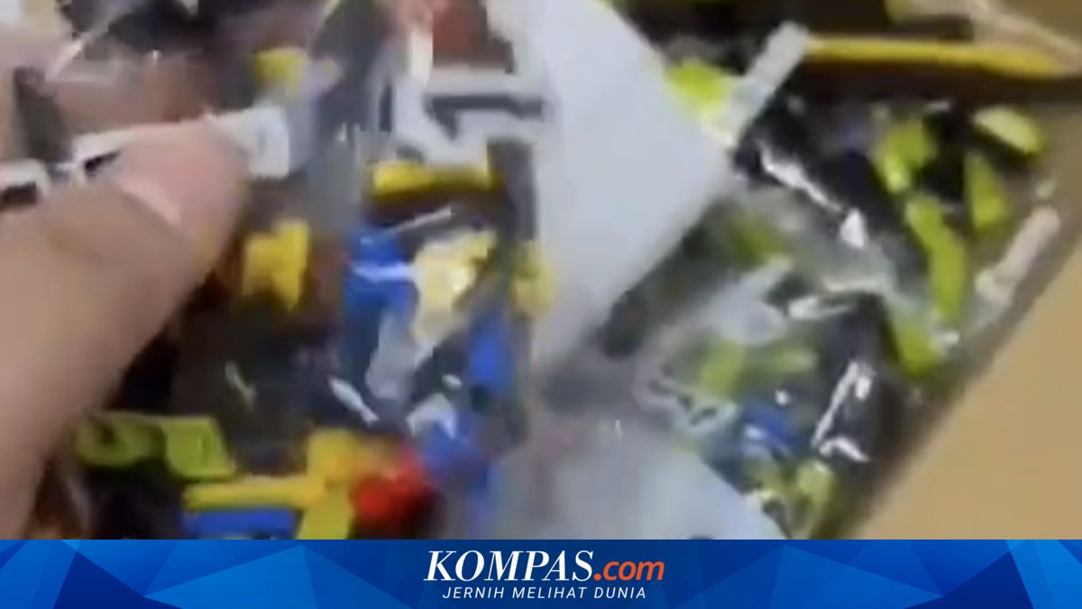 Seolah Paket Mainan Biasa, Ternyata di Dalamnya Berisi Narkoba ~RK

Baca di sini: