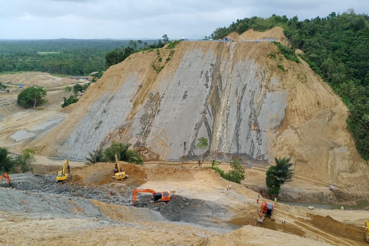 Konstruksi fisik Bendungan Rukoh, Kabupaten Pidie, Provinsi Aceh, terus dipercepat pekerjaannya oleh Balai Wilayah Sungai Sumatera I, Ditjen Sumber Daya Air, Kementerian Pekerjaan Umum dan Perumahan Rakyat (PUPR). Tampak dalam gambar progres per Sabtu (22/2/2020).