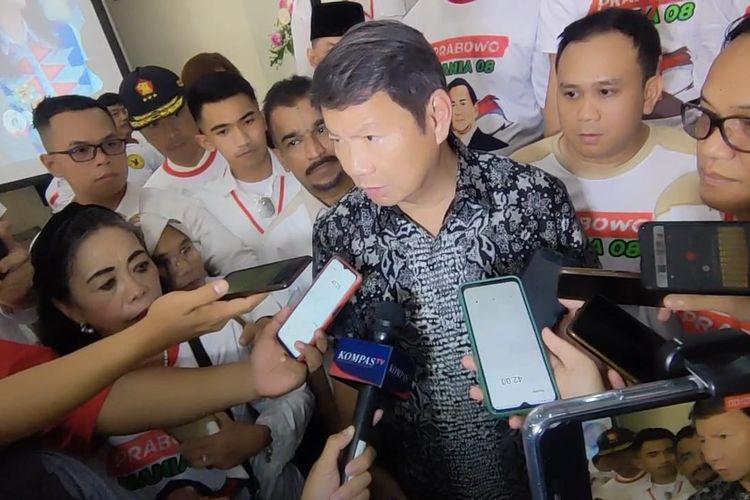 Wakil Ketua Dewan Pembina Partai Gerindra Hashim Djojohadikusumo ditemui di Gedung Joang 45, Menteng, Jakarta, Minggu (12/3/2023).