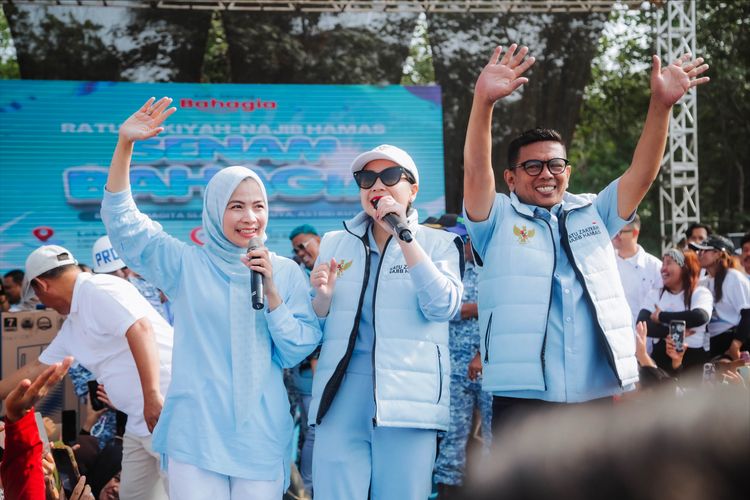 Calon Gubernur (Cagub) Banten Andra Soni dan Calon Bupati (Cabup) Serang Ratu Rachmatu Zakiyah bersama artis Nagita Slavina dalam acara senam bersama warga, Jumat (20/9/2024).