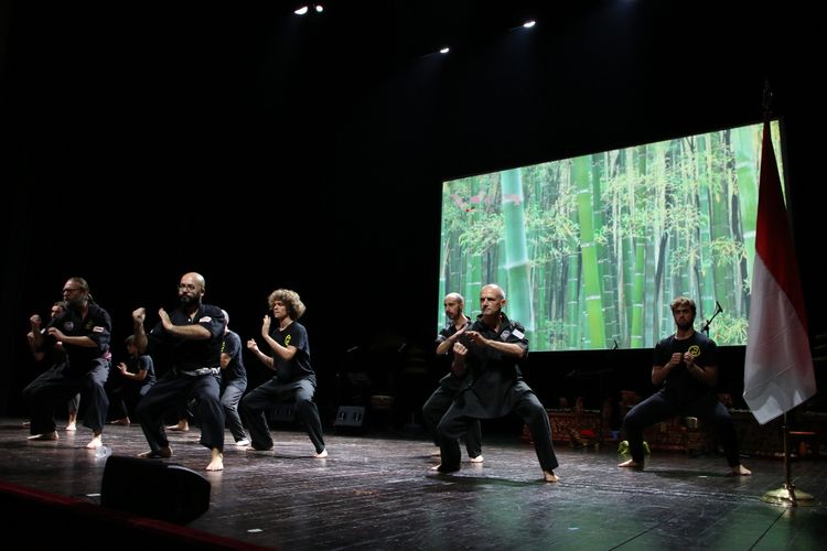 Grup pencak silat Garuda Academy Roma, pimpinan Simone Mondello.