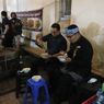 Ketika Ridwan Kamil dan Anies Baswedan Santap Bubur di Bandung...