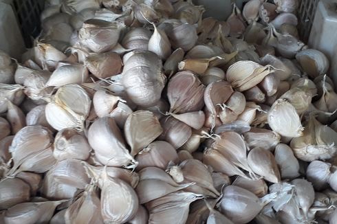 Harga Bawang Putih di Pasar Baru Bekasi Sentuh Angka Rp 60.000 Per Kilogram